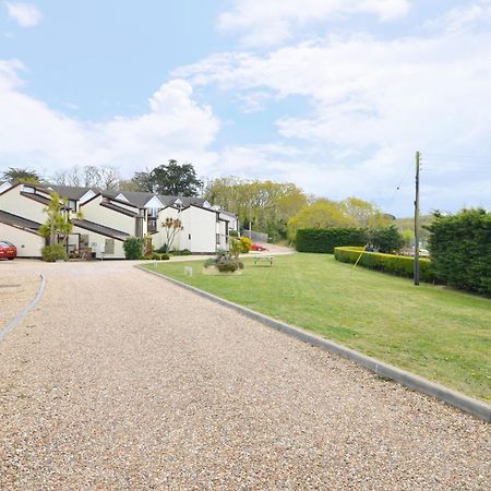 דירות Wootton Bridge  Whippingham, Creek Gardens - Isle Of Wight מראה חיצוני תמונה